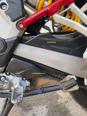 Copri Catena Anteriore - Opaco per Ducati Lightech
