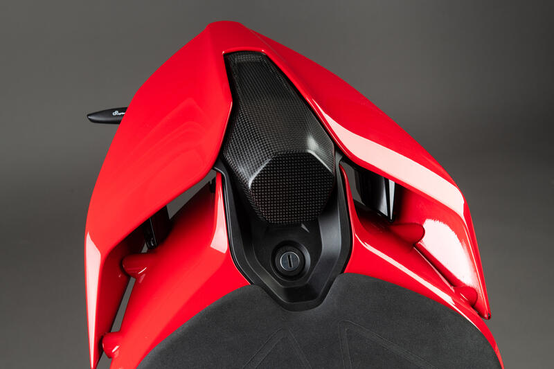 Carbon Passenger Seat Cover - Matt for Ducati NeroA1