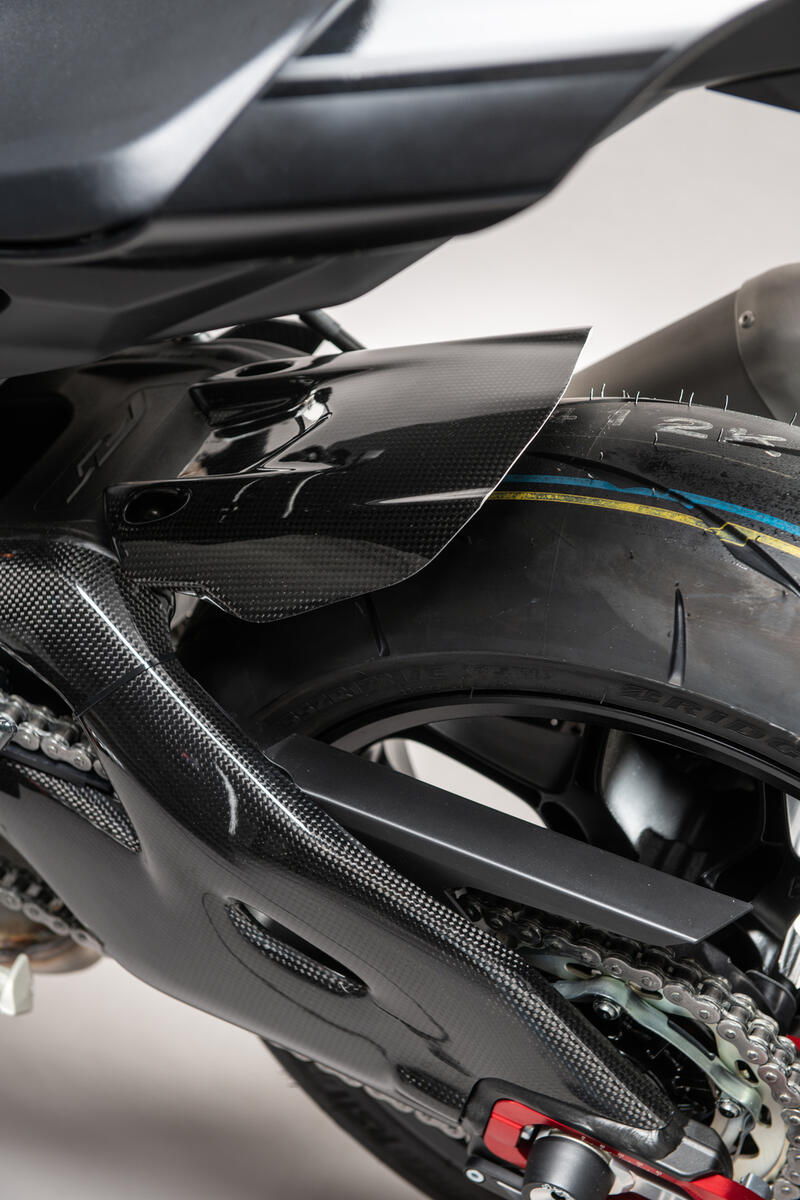 Parafango Post. In Carbonio per Yamaha Lucido