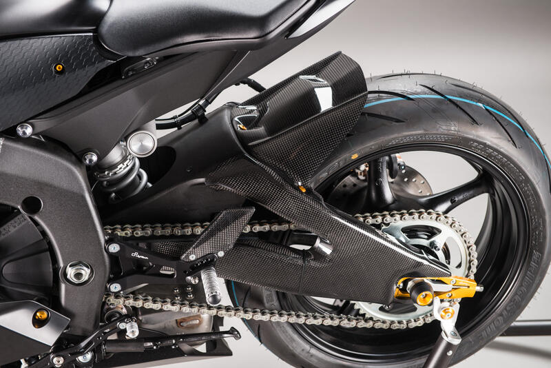 Parafango Post. In Carbonio per Yamaha Lucido