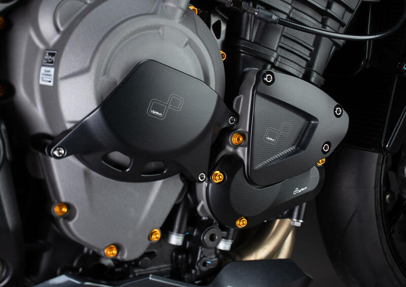 Copri Pick Up Superiore Lato Dx per Triumph Nero