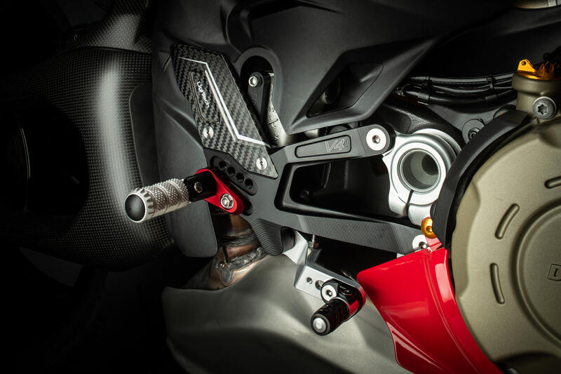Adjustable Rear Sets With Fixed Foot Pegs for Ducati Nero