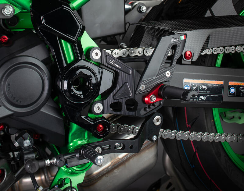 Pedane Regolabili R Version per Kawasaki Nero