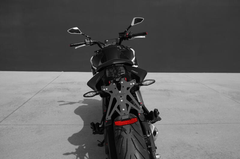 Kit Portatarga Regolabile per CFMoto NeroB3