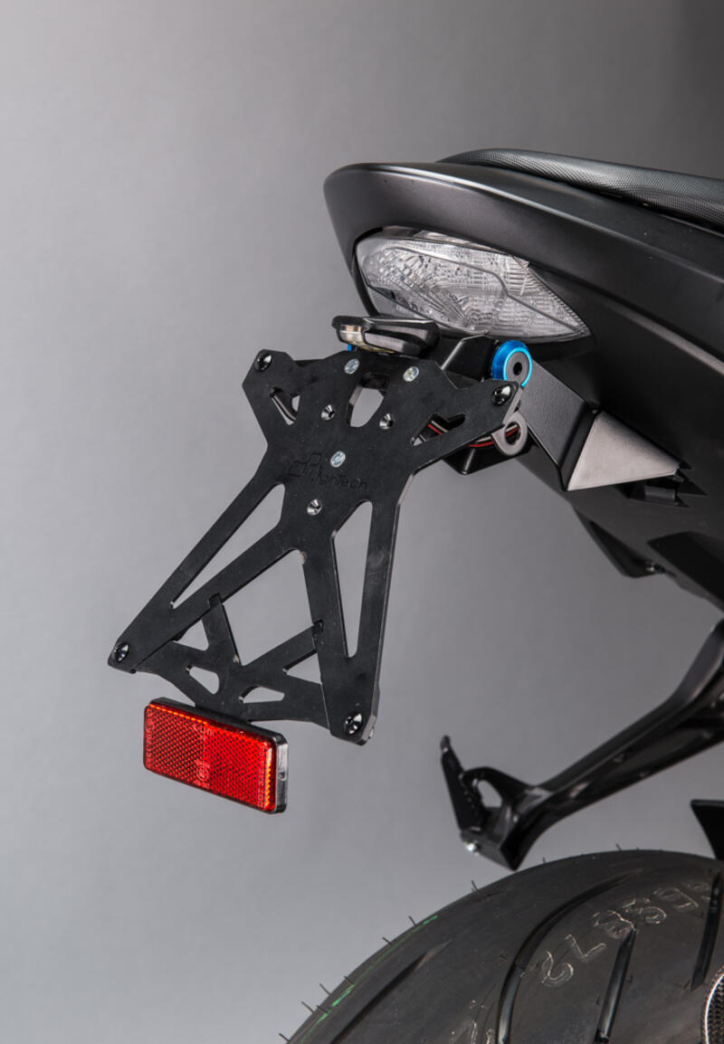 Kit Portatarga Regolabile per Suzuki NeroA1