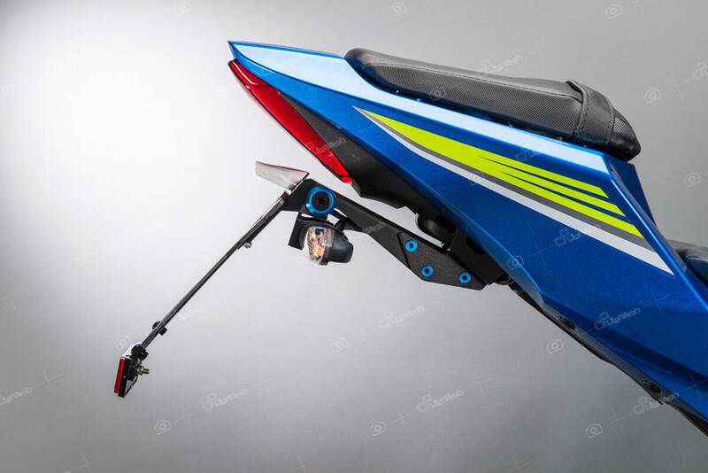 Kit Portatarga Regolabile per Suzuki A1