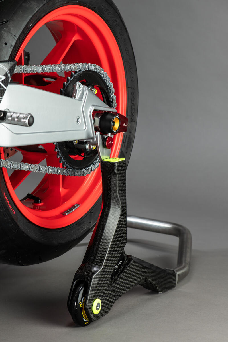 Cavalletto Posteriore In Carbonio con Forchette Nero