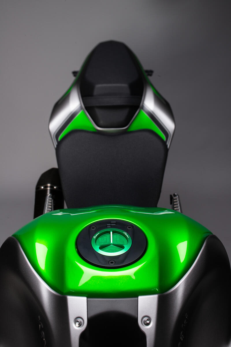 Fuel Tank Cap with Spin Locking for Kawasaki Verde