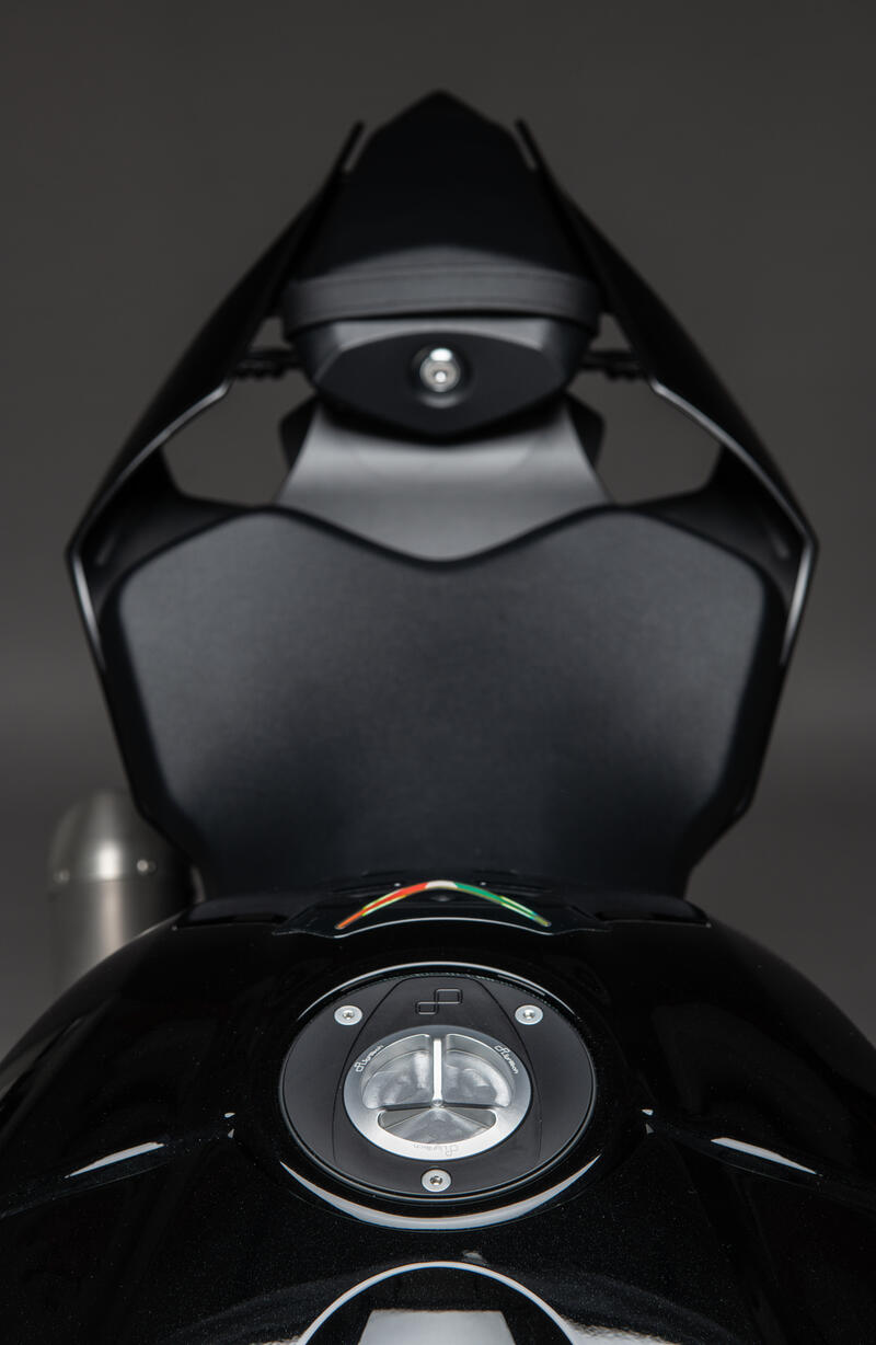 Tappo Serbatoio Con Chiusura A Vite per Kove, Ducati, Yamaha Argento